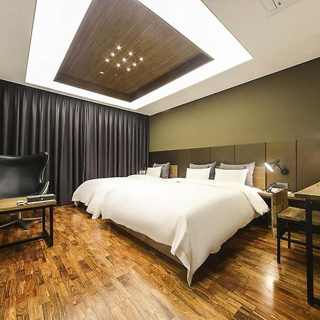 Yeoubi Hotel Ilsan Ni Exterior foto