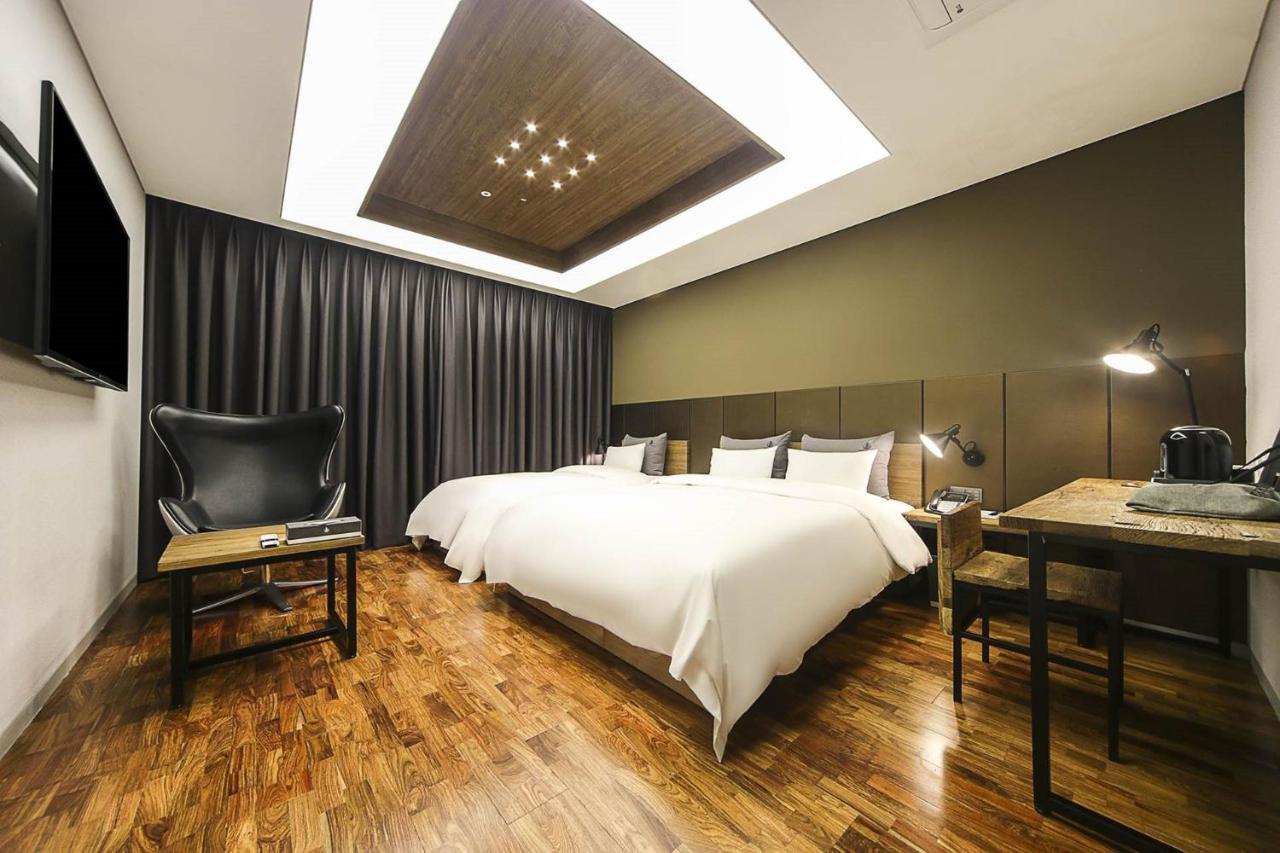 Yeoubi Hotel Ilsan Ni Exterior foto